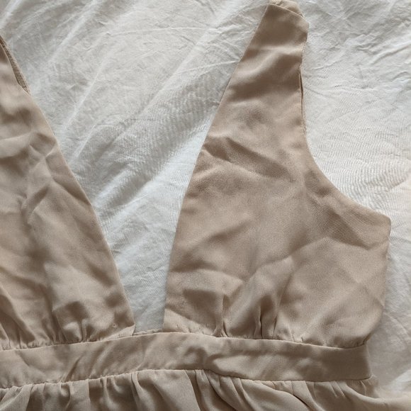 Tobi Deep-V Top - Picture 5 of 9